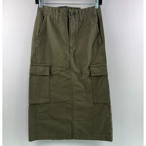 Levi's Premium Women Mid Rise Zip Fly Cargo Midi Twill Skirt Size 24 Green NWT
